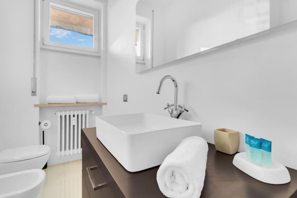 Yellow Flat Central Milano Ngoại thất bức ảnh